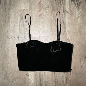 Black velvet crop top with adjustable straps. Size: L